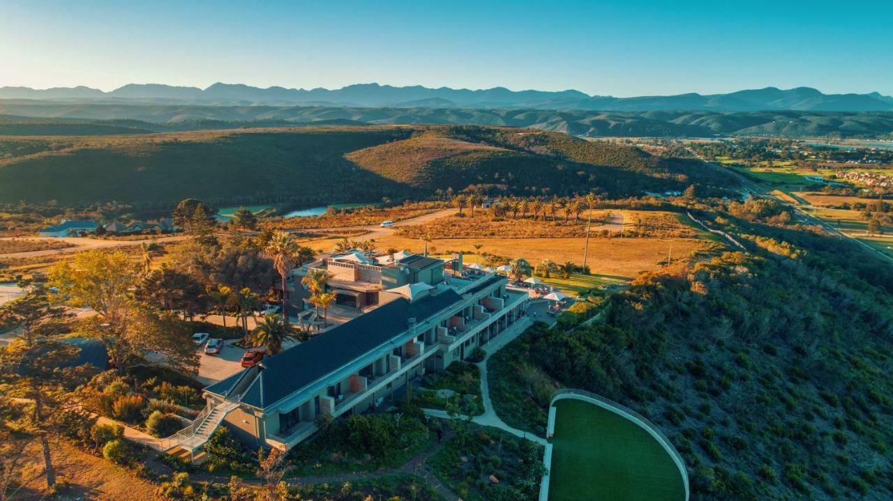 Sky Villa Boutique Hotel By Raw Africa Collection Plettenberg Bay Eksteriør billede Aerial view of the hotel