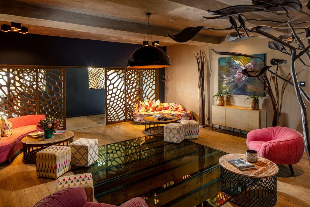 Sky Villa Boutique Hotel By Raw Africa Collection Plettenberg Bay Eksteriør billede The interior of the restaurant