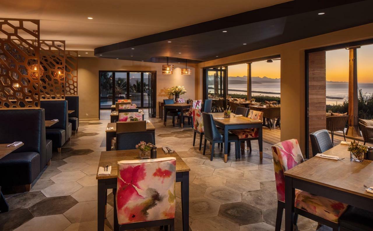Sky Villa Boutique Hotel By Raw Africa Collection Plettenberg Bay Eksteriør billede The Beach Club