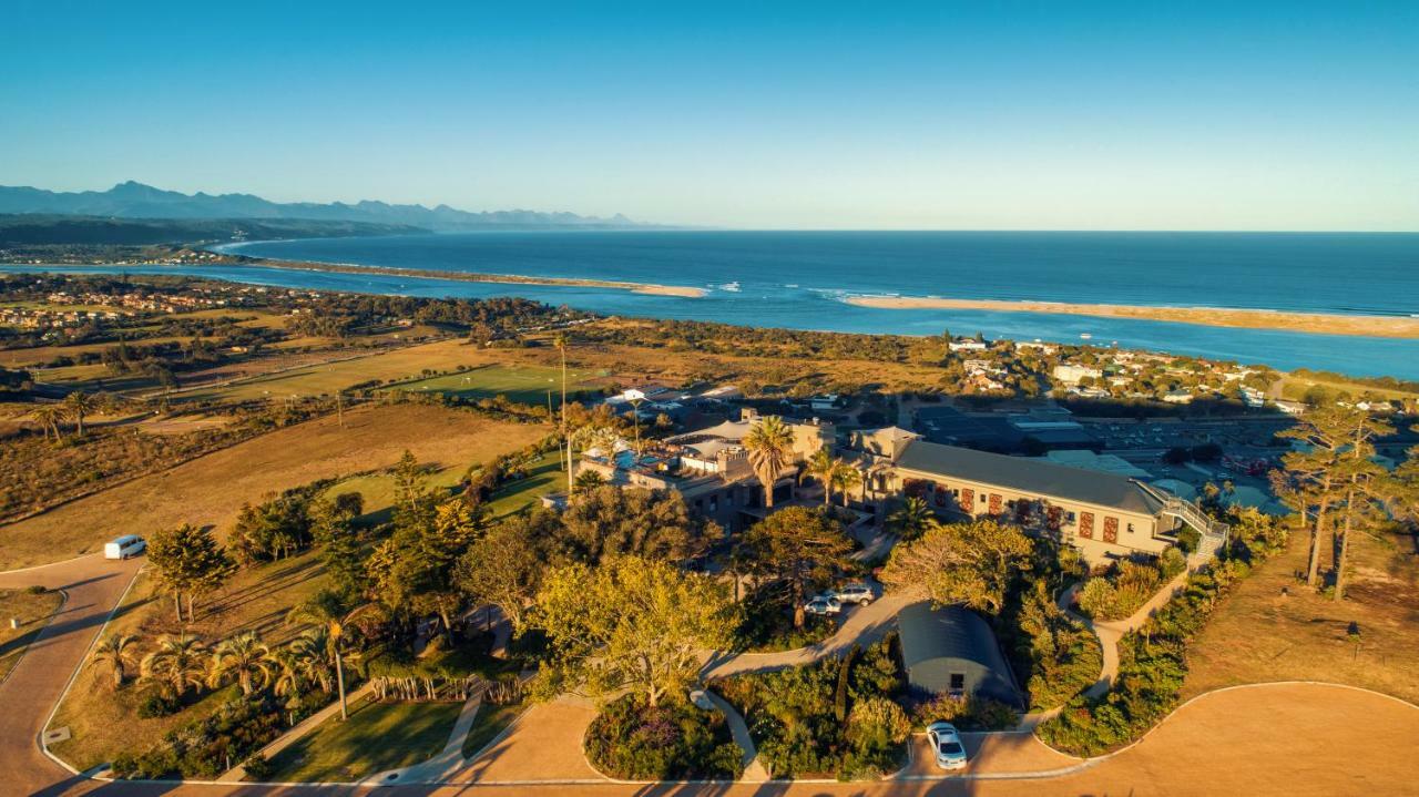 Sky Villa Boutique Hotel By Raw Africa Collection Plettenberg Bay Eksteriør billede Aerial view of the campus